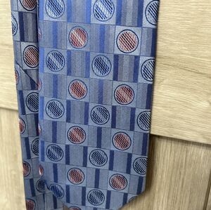 AXIST Essentials Geometric Tie - Blue with Red and Light Blue Circles